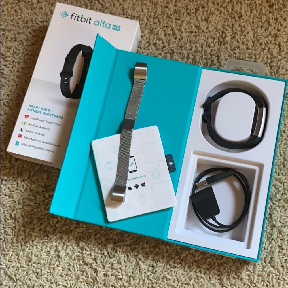 Fitbit Alta HR (with extra silver mesh band)